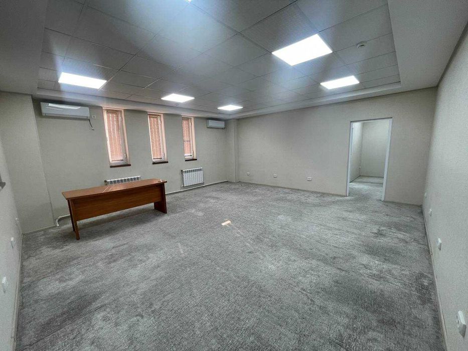 Офис в центре с мебелью 209м в БЦ Алайский базар, ул. Амир Тимура (ЛА)
