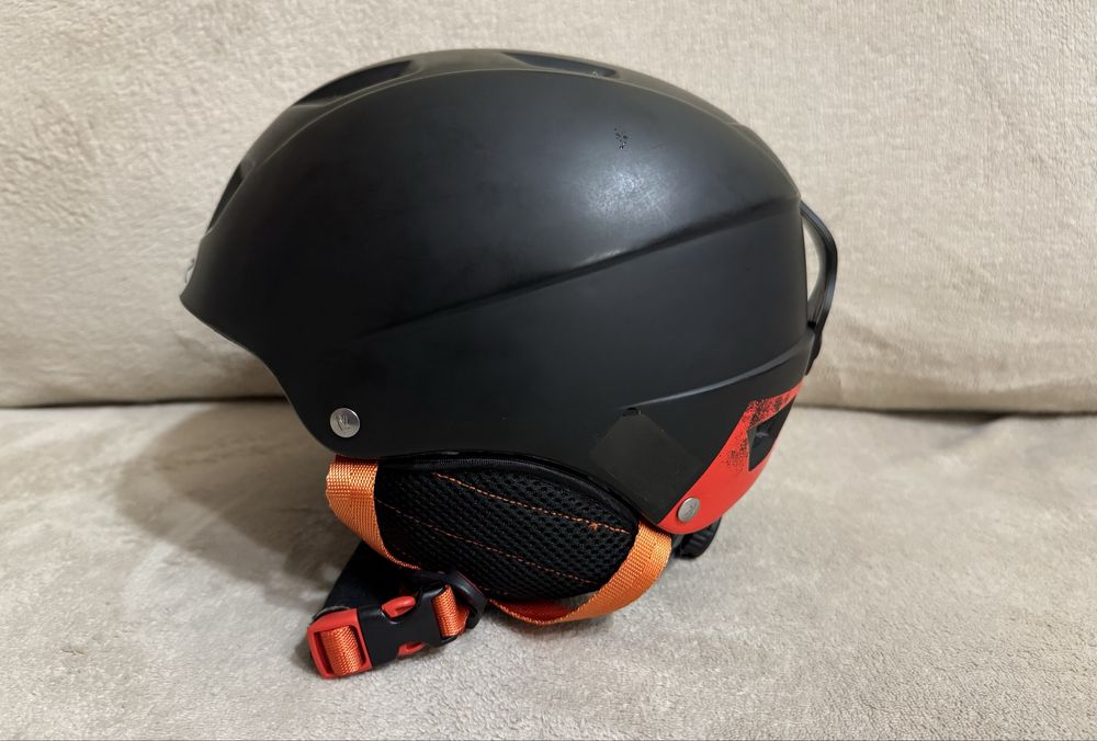 Детска ски каска Rossignol