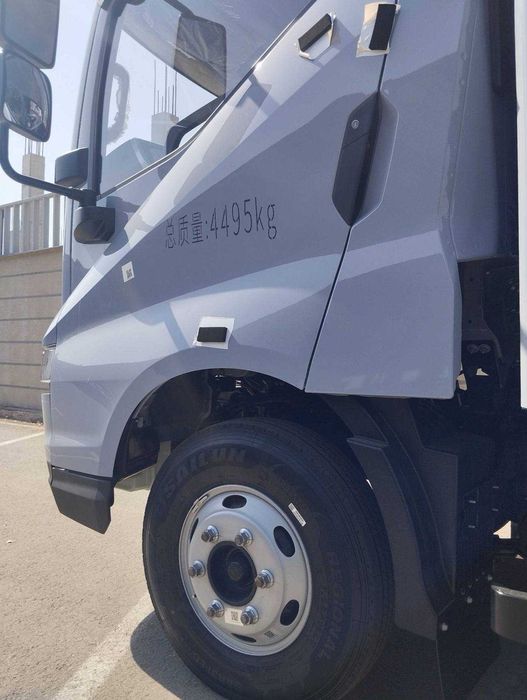 BYD T5 gruzavoy moshina