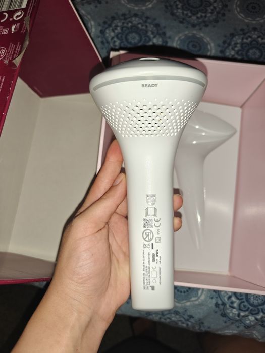 Epilate definitivă cu Philips Lumea Prestige IPL BRI950 / 00