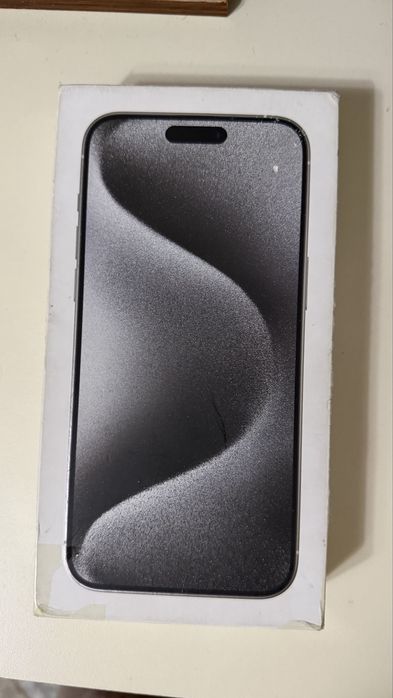 Срочно продам айфон 15 про макс