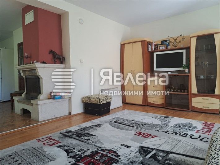 Продава се Къща в Варна, Виница - 195 кв.м за 2257 €/кв.м - Снимка #1