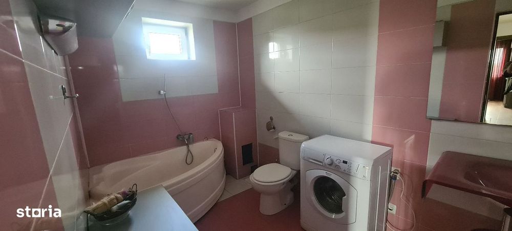 Proprietate cu 2 case 7 km Craiova in Ghercesti