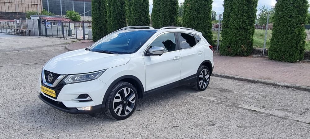 Nissan Qashqai TEKNA + 1,2 BENZINĂ Automat