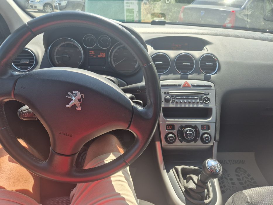 PEUGEOT 308 2011 — imagine 4