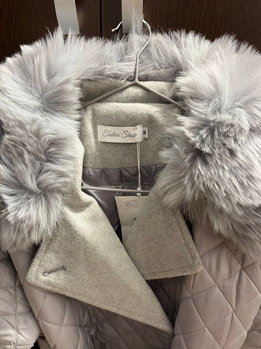 Vând palton damă cu blană