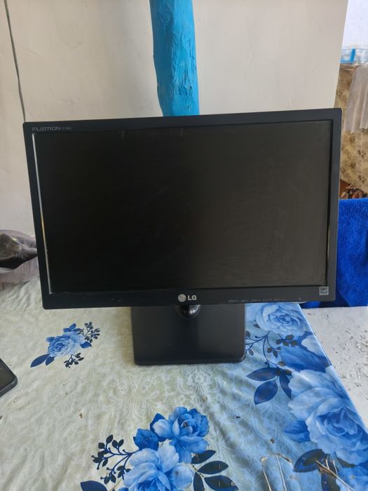 Monitor LG sotiladi
