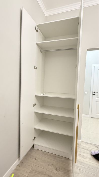 Красвый шкаф, срочно