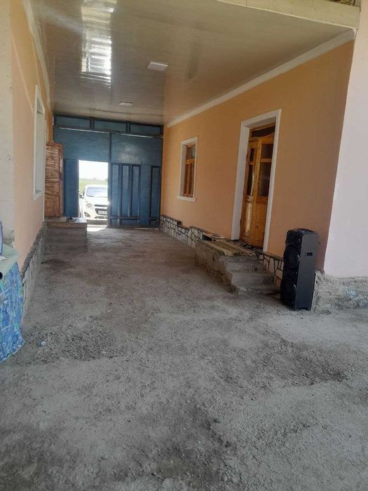 Ховли сотилади срочно