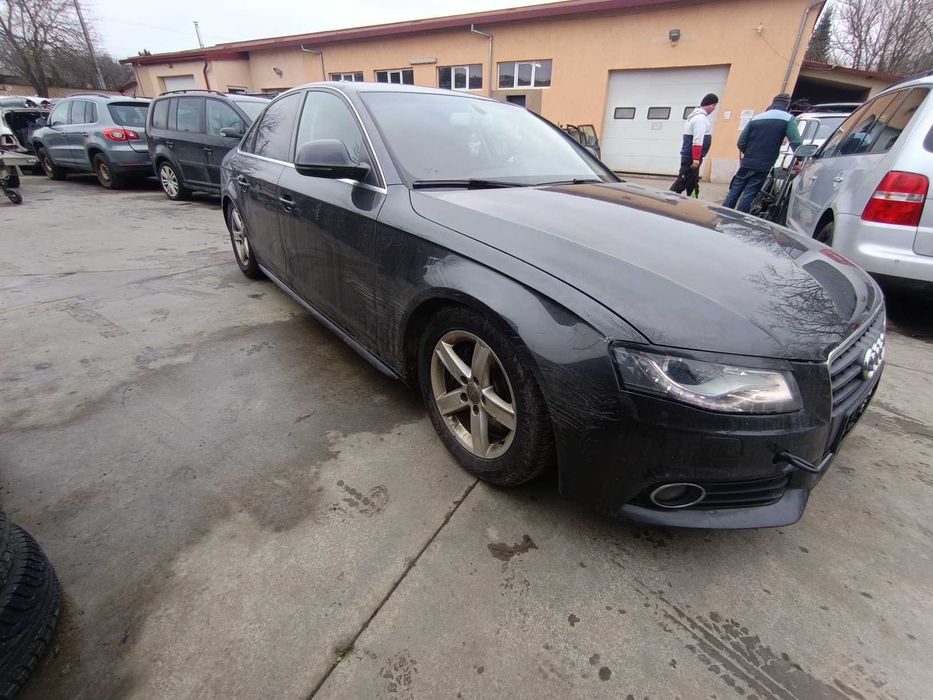 Dezmembrăm Audi A4 B8 , Motor 1.8 TFSI, An 2010