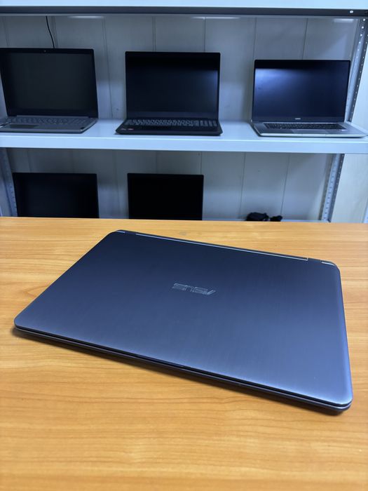 Ноутбук ASUS X507M