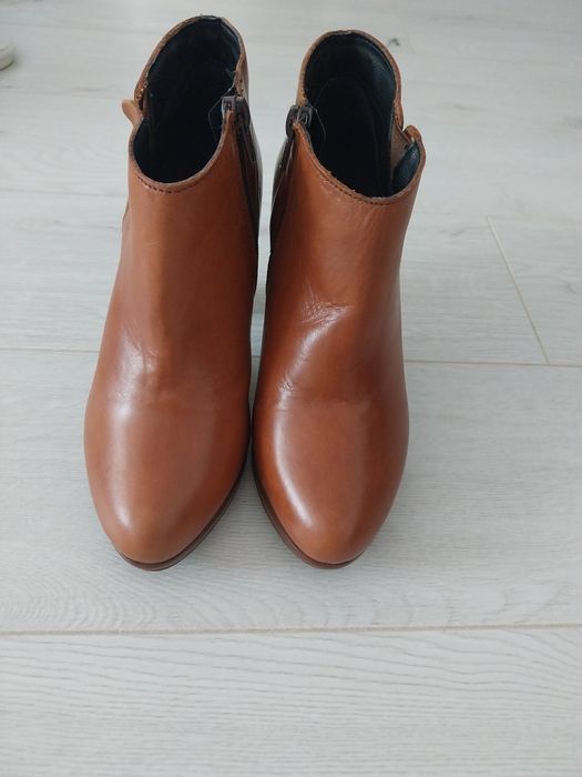Botine Bata piele naturala