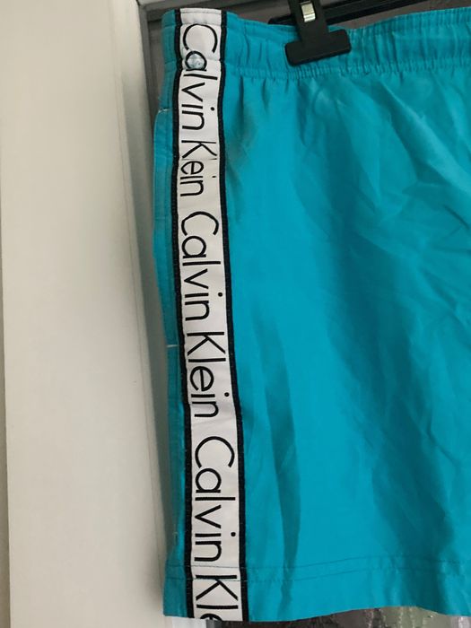 Pantaloni Calvin Klein!