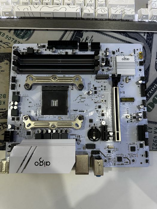 Материнская плата am4 B450m