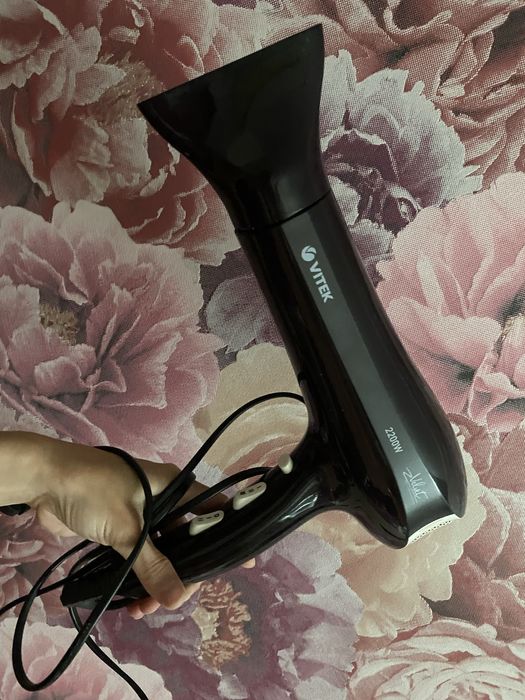 Продам фен Vitek VT-2249 VT новый