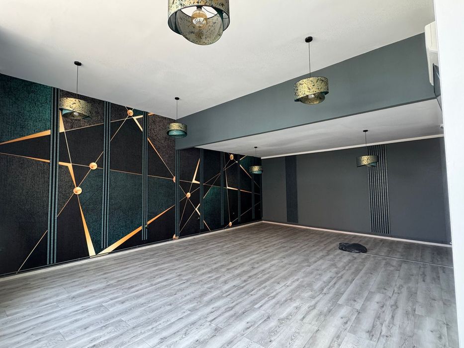 Închiriez Spațiu Comercial în centru Mediaș