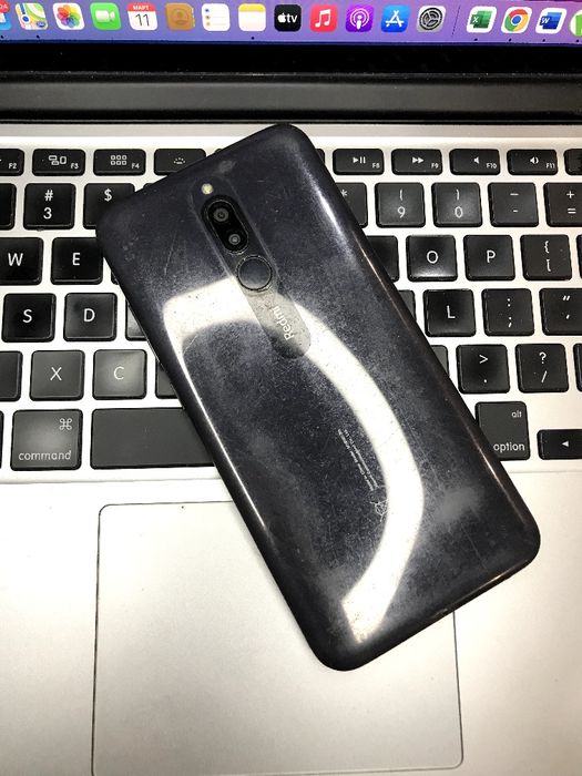 Телефон Xiaomi Redmi 8