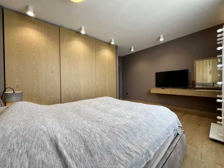 Дава се под наем Тристаен апартамент в София, Център - 90 кв.м за 510 € - Снимка #3