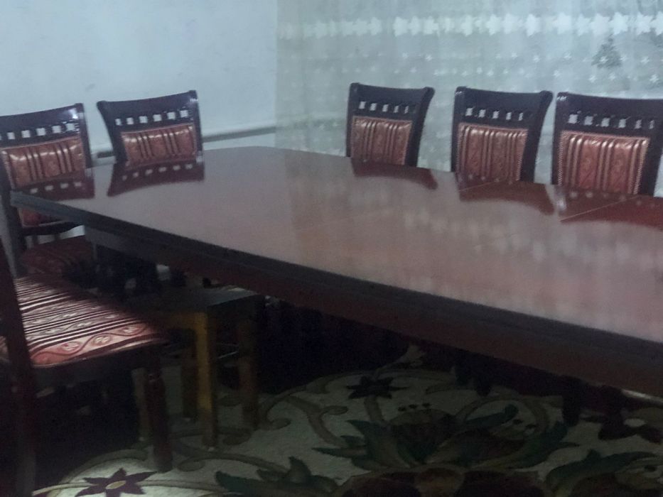 Продам стол со стульями 12 шт