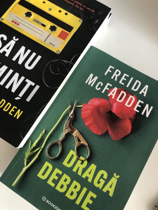3 carti Freida McFadden
