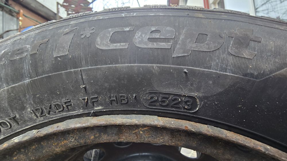 Roti iarna Logan Sandero Anvelope iarna 185 65 r15