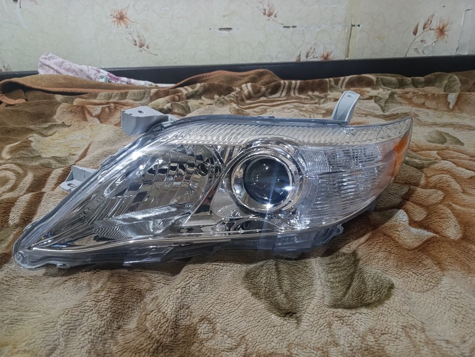 Фара на Тойота Камри 45