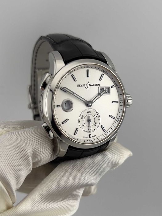 Наручные часы Ulysse Nardin  Dual Time