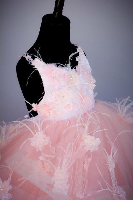 Rochie petrecere roz organza florale