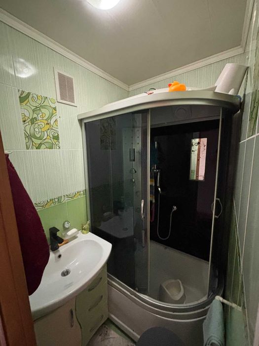 продается 3 комн Квартира в центре майкудука