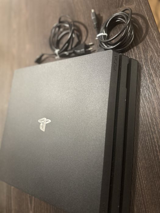 Play Station4 PRO