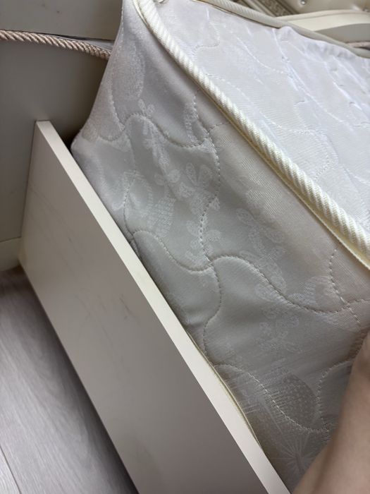 Матрас срочно продам б/у 180*200