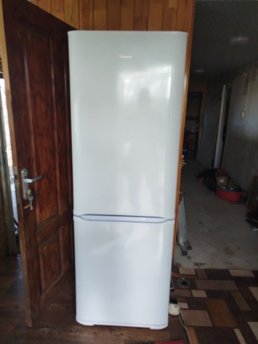 Холодильник Бирюса