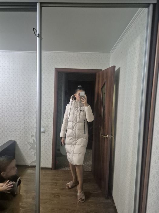 Продам зимний пуховик женский