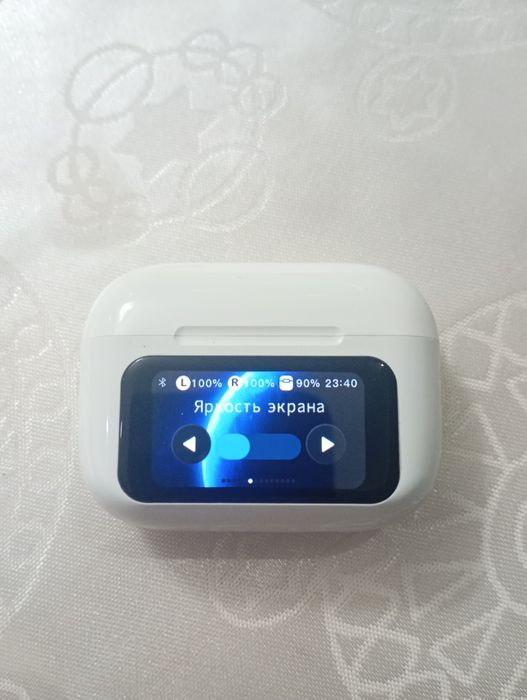 наушник с экраном