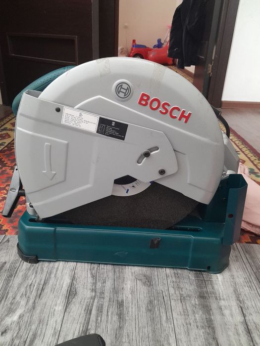 Отрезной станок по металлу (монтажная пила).