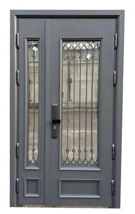 Temir eshiklar.Темир эшиклар Входные двери.