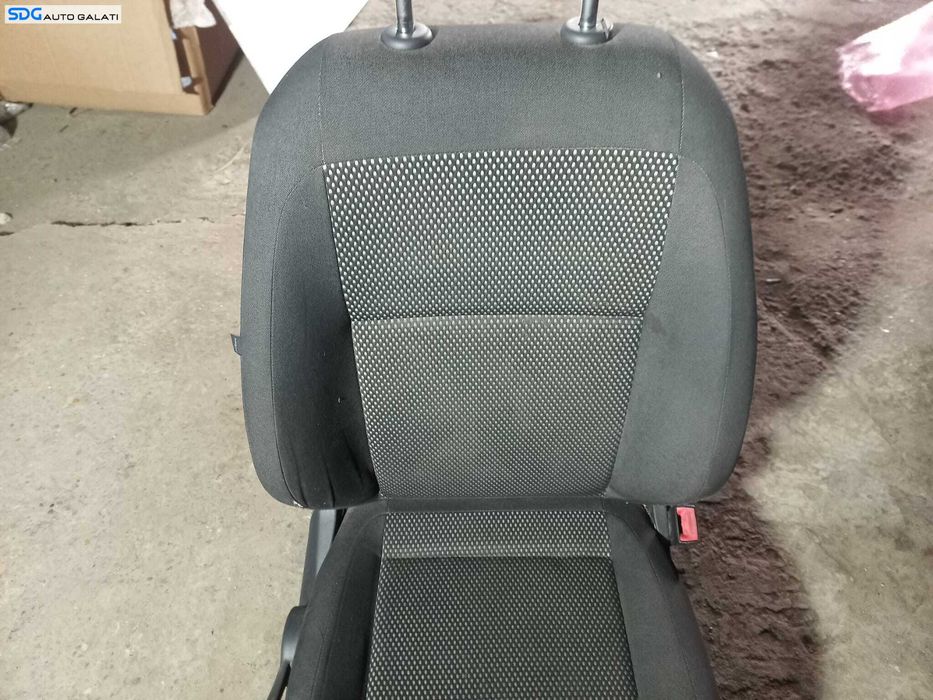 Scaun Dreapta Fata Textil Fara Incalzire Skoda Fabia 2 2007 - 2014 [L0018]