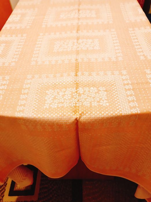 Скатерть 150 на 175 см