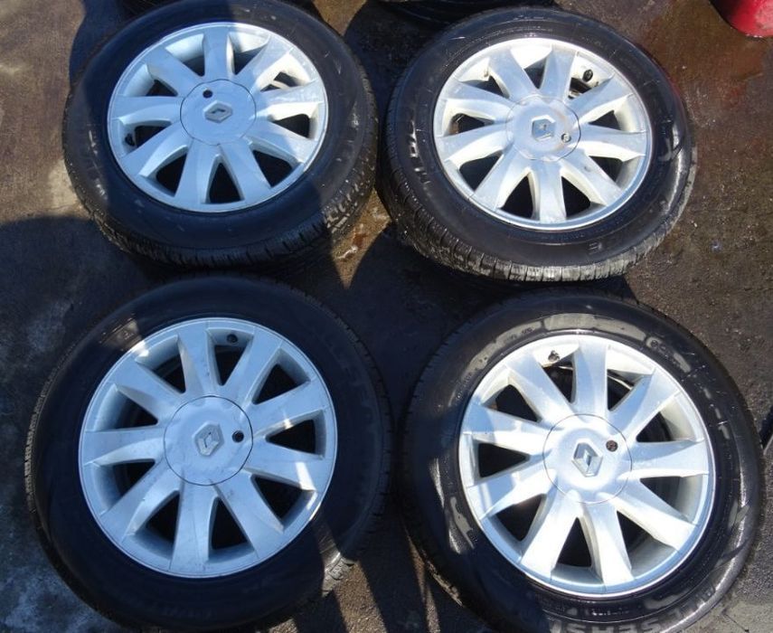 Jante aliaj Renault Megane 3 din 2010 cu cauciuc 205/60 R16
