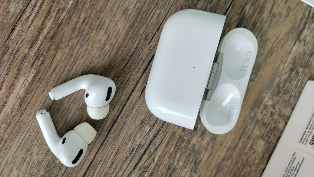 Продам  наушники iPhone