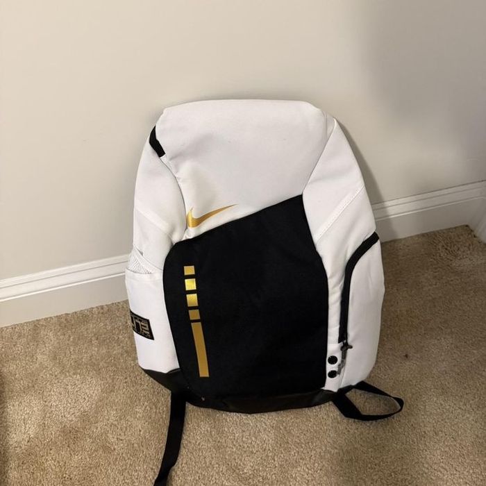 nike elite бело золотой