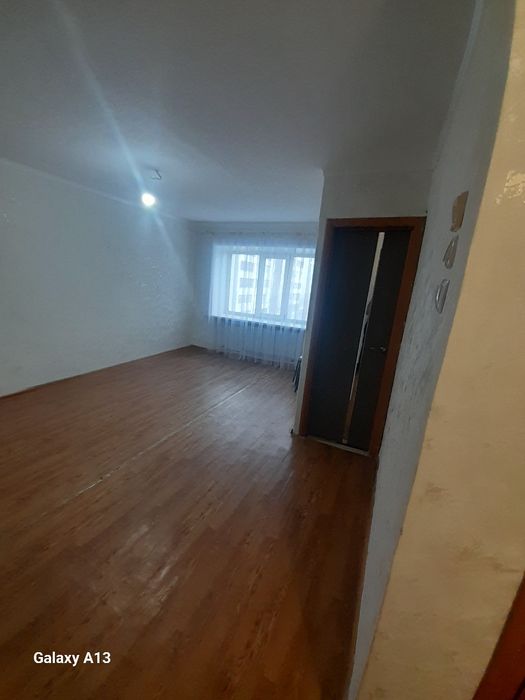 Продам 1 ком  в центре