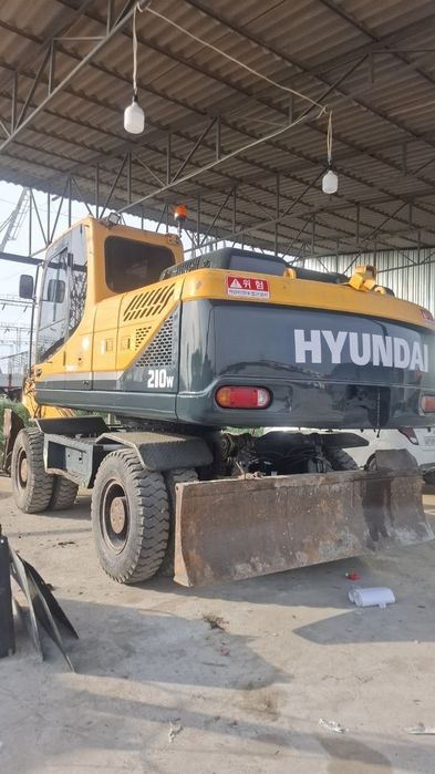 Ekskavator  Hyundai