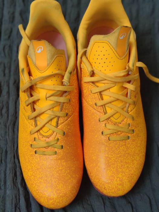 Футболни  Бутонки
Фут4.4