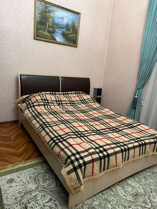 Кровать с матрасом