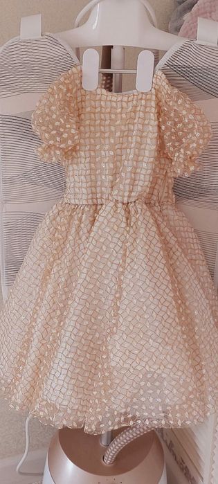 Продается детс.платье