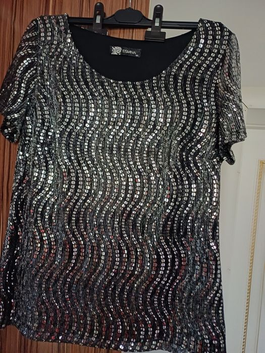 Кофта 2 штук 52 размер  все вместе 20000.