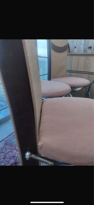 стулья со спинкой