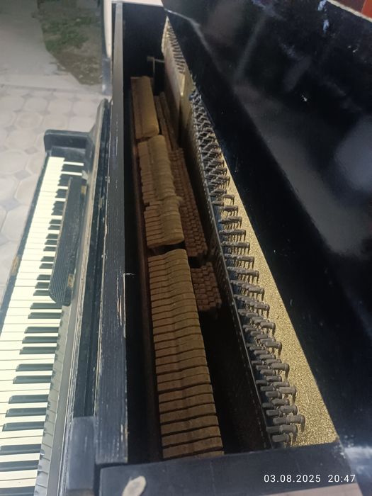 Продается Пианино