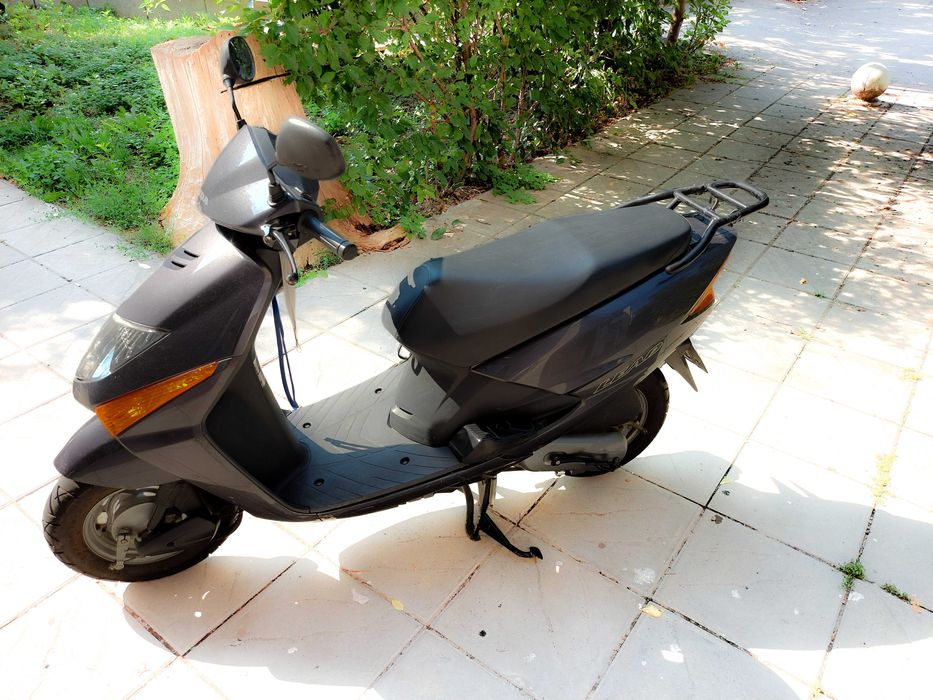 скутер Honda lead 100